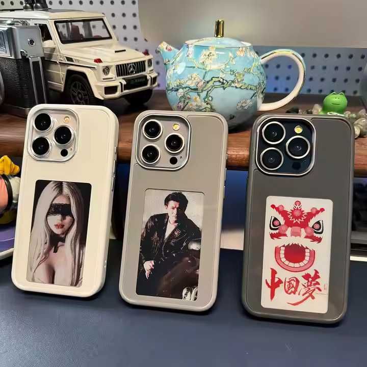 Capa de Telemóvel com Display Personalizável por APP/NOVA Entrega CTT