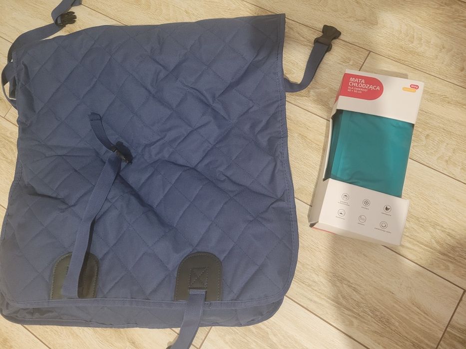 Pokrowiec na fotel samochodowy dla zwierzaka