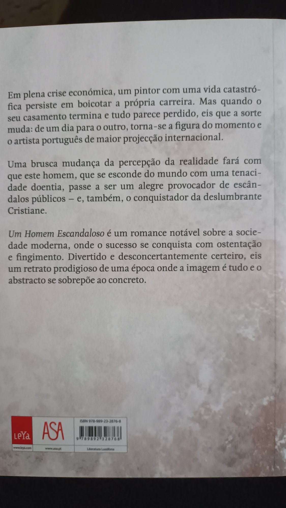 Livro Um Homem Escandaloso - Novo