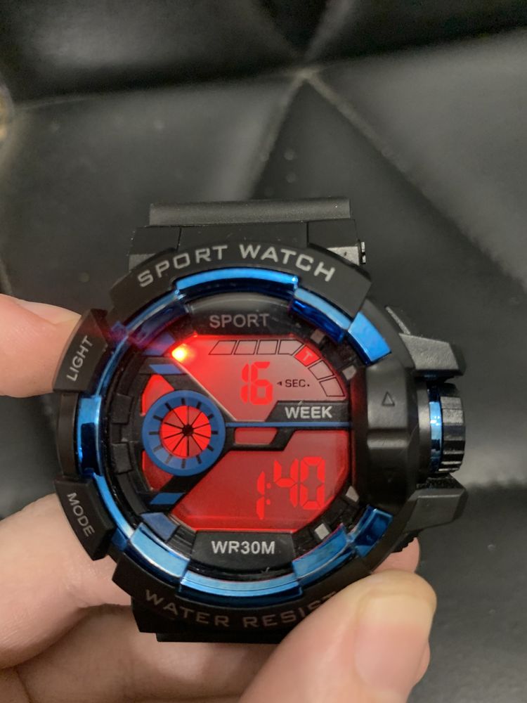 Наручные часы годинник Sport Watch WR30M Yi Tong тактические подсветка