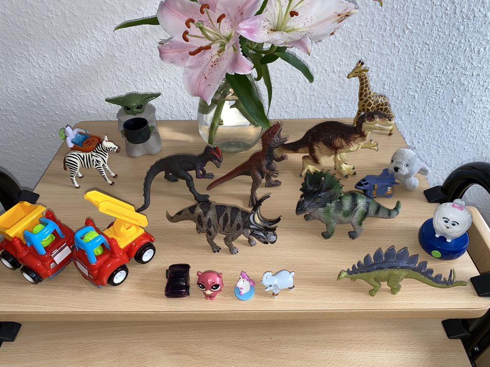 Игрушки, фигурки динозавры, драконы, киндеры, dino