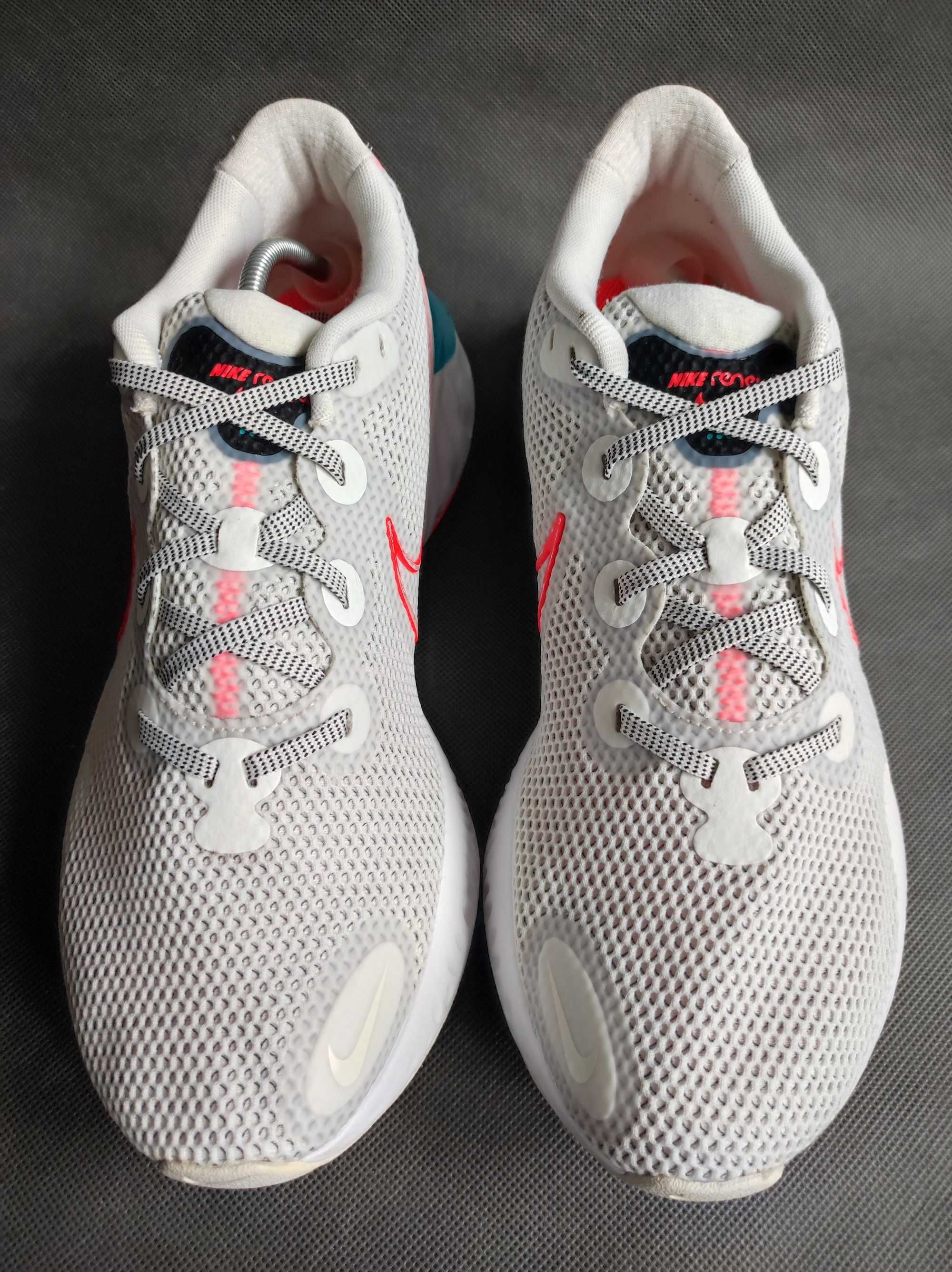 - Nike Renew Run  - Sneakersy r.46/47