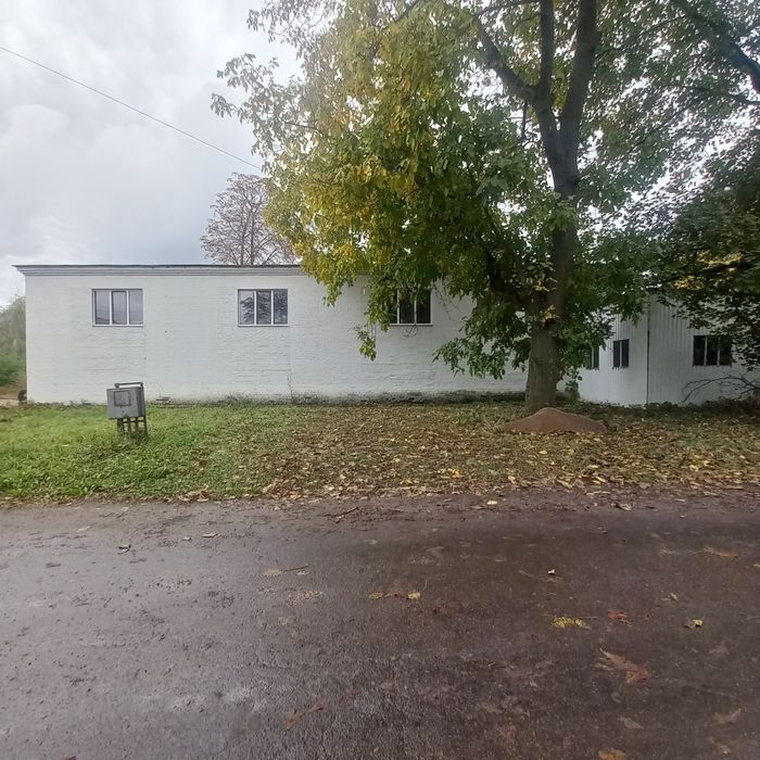 В оренду склад з офісом