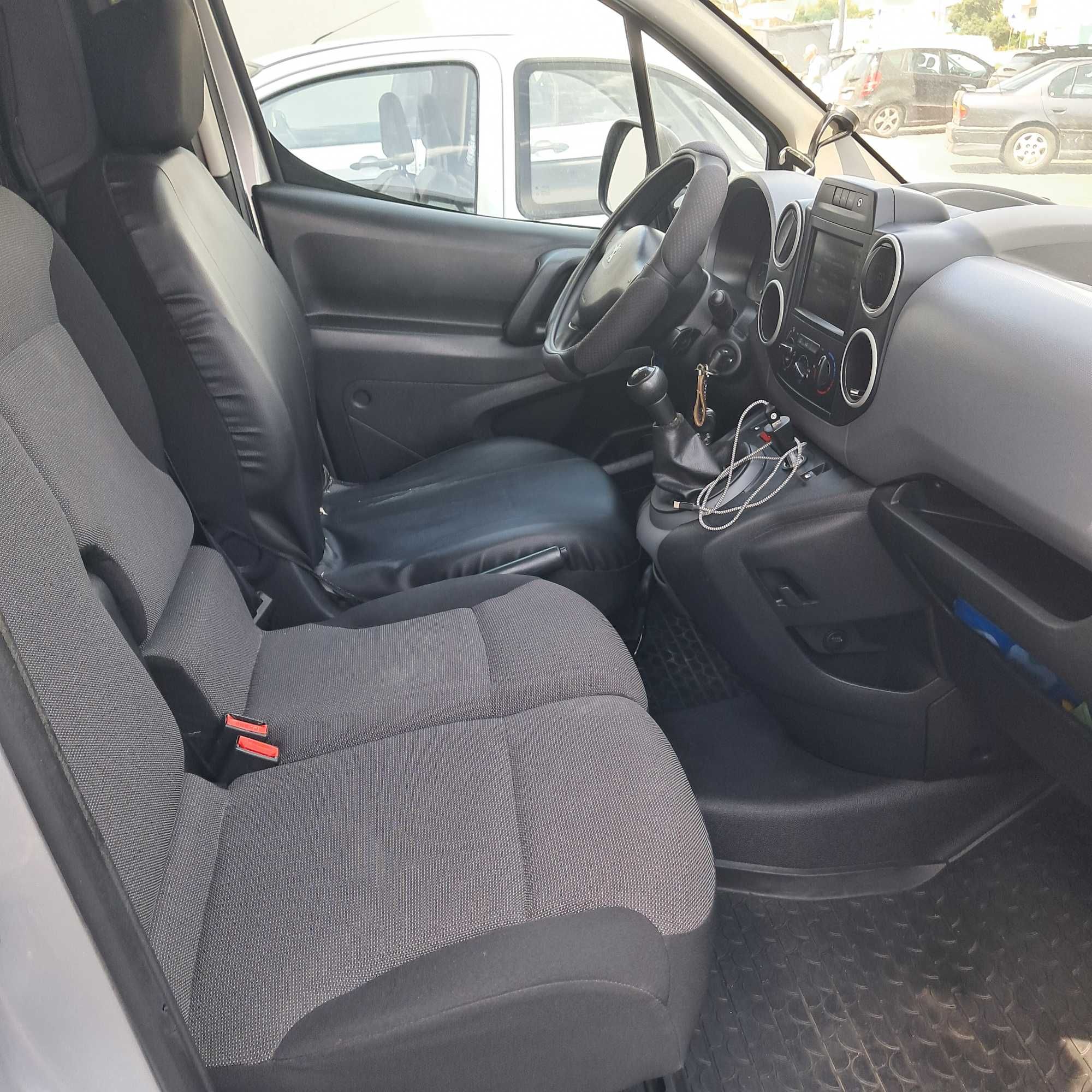 Peugeot 1.6HDI  Cor cinza
