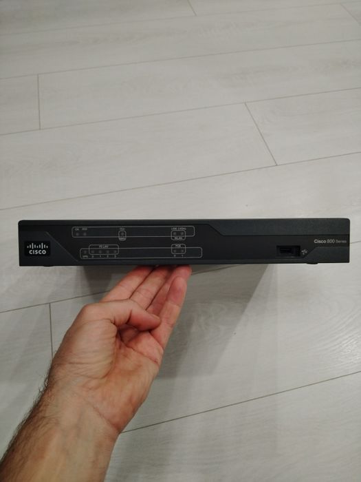 Маршрутизатор Cisco 800 Series (881)