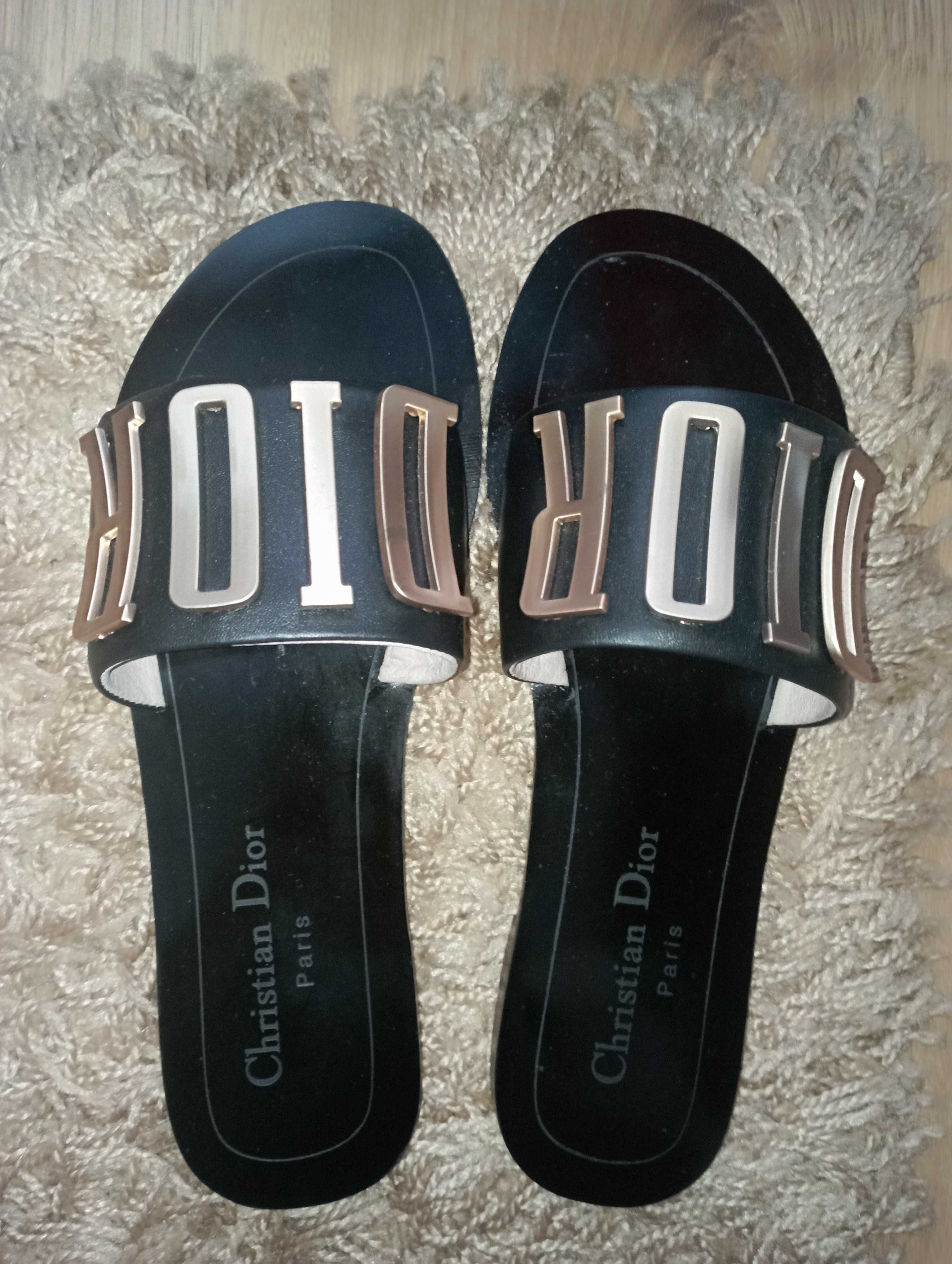 Шикарні шкіряні шльопанці Dior