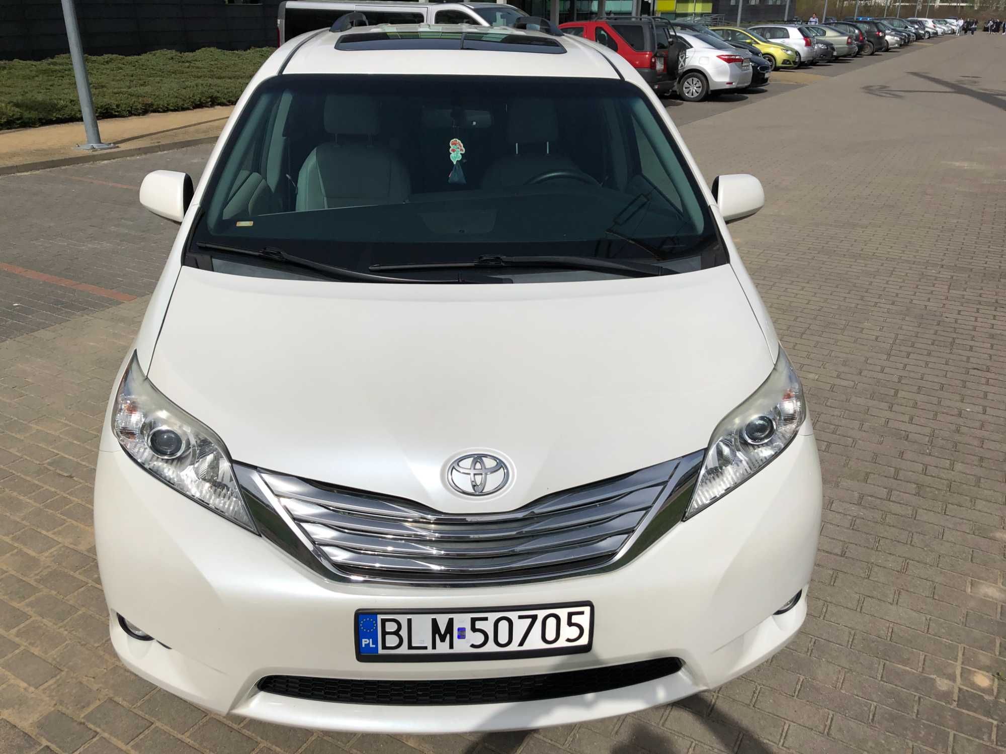 Toyota Sienna XLE 2015r LPG niski przebieg, stan doskonały, DVD, Skóra