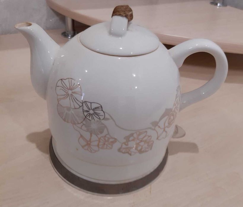 Чайник керамічний електричний 1,0л