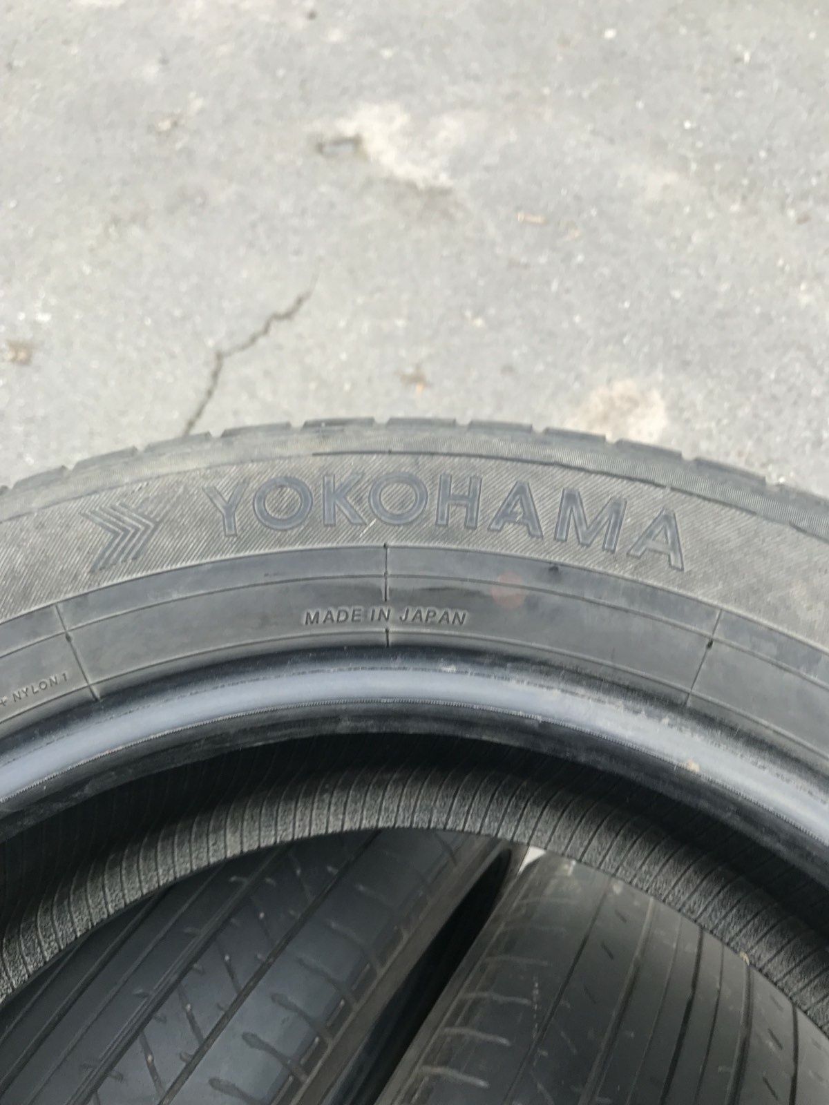 Продам шини б/у 215/60 R17