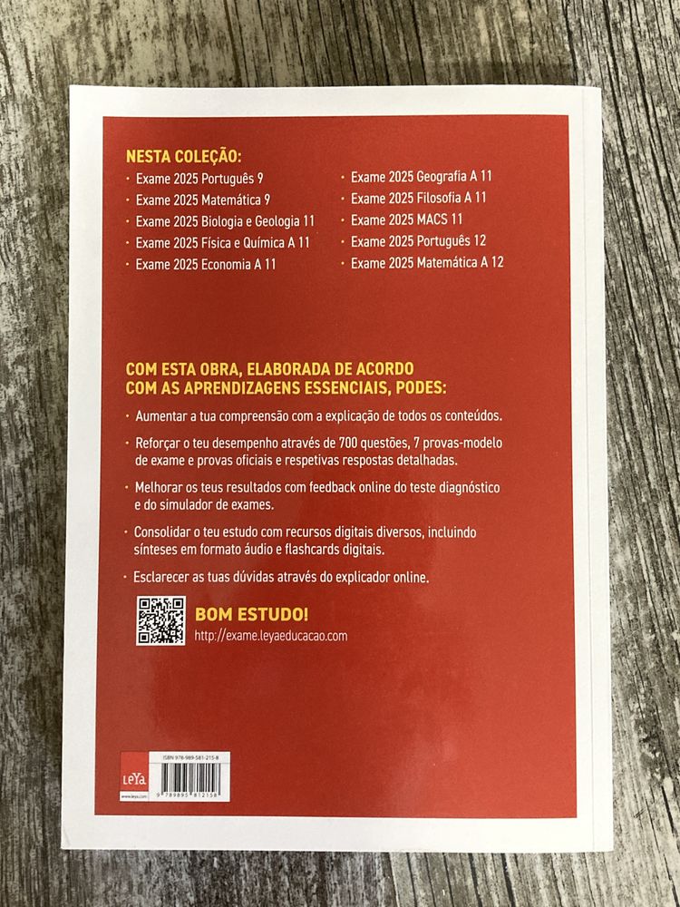 Livro de preparação para exame de português 12° ano 2025