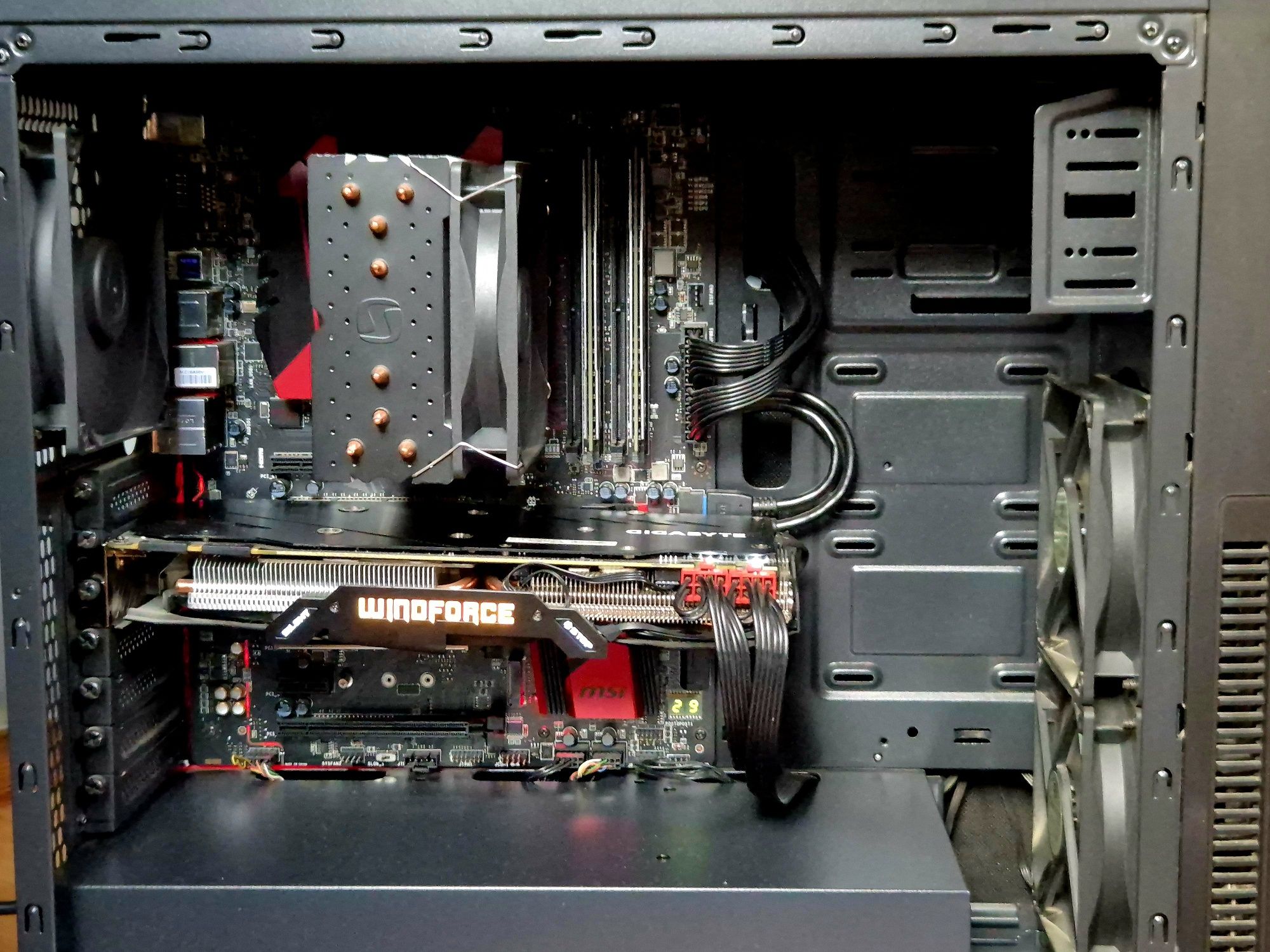 Komputer stacjonarny - i5 6600K / GTX 970 / 16 GB RAM