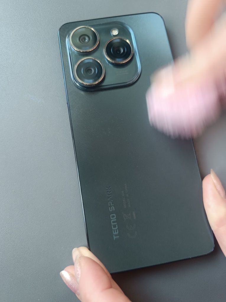 Telefon smartfon tecno Spark 20 pro 8 /256 gb