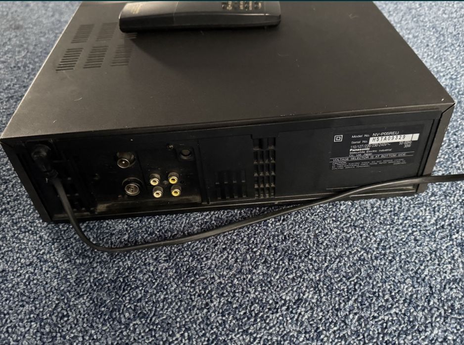 Відкомагнітофон Panasonic NV-P05REU