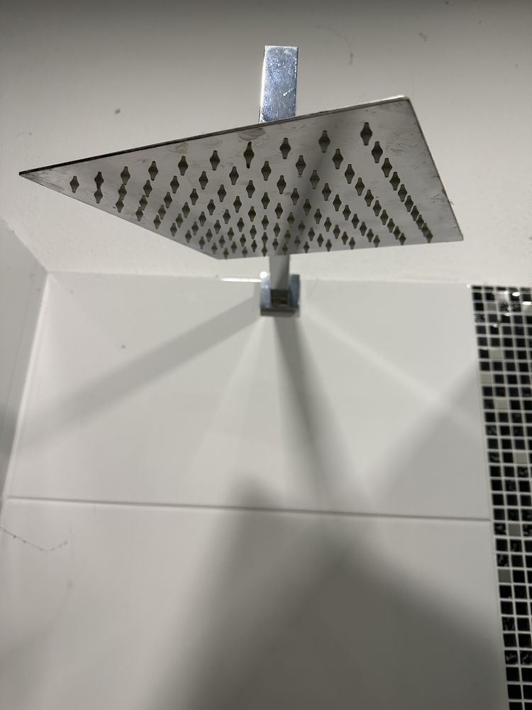 Chuveiro inox quadrado com braço de parede UBANHO (desde 10€)