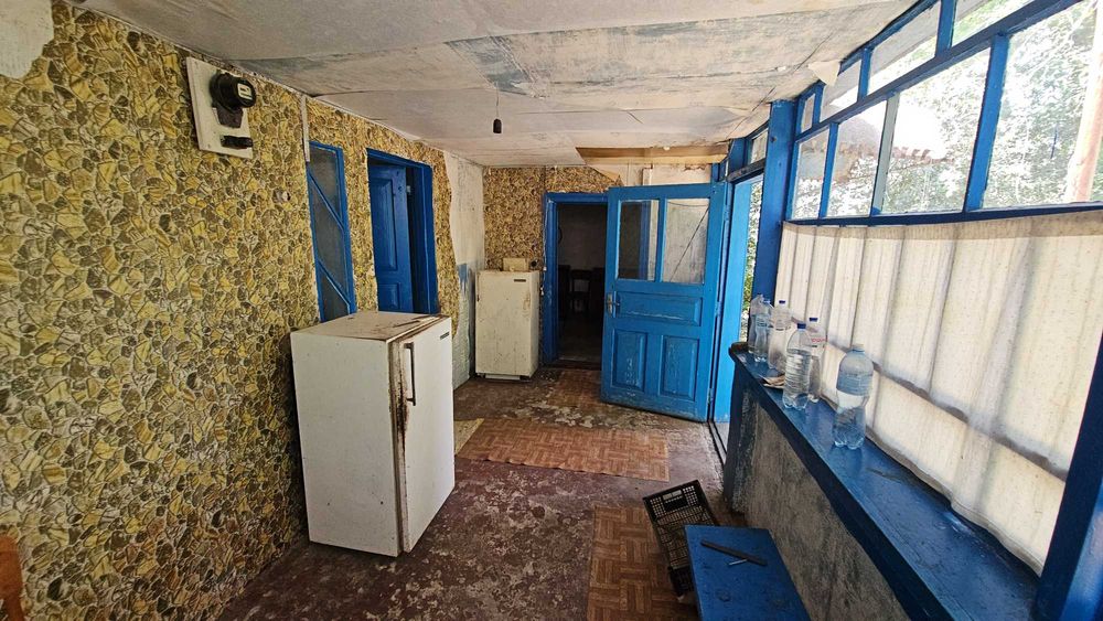 село Черевки, є газ, криниця, світло. Є ВІДЕООГЛЯД