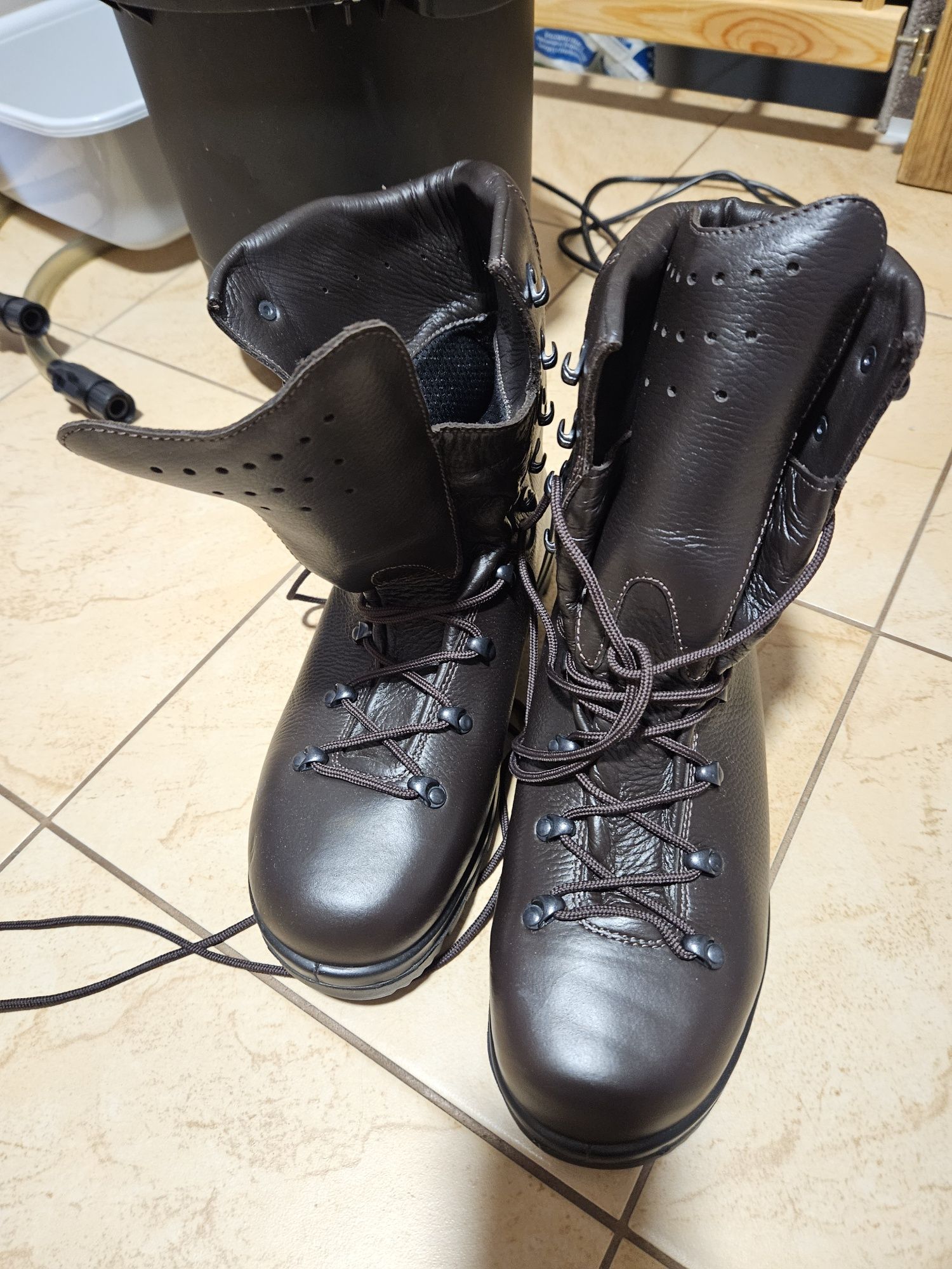 Buty wojskowe zimowe 28 43r 933a/mon Wojas/ Gregor