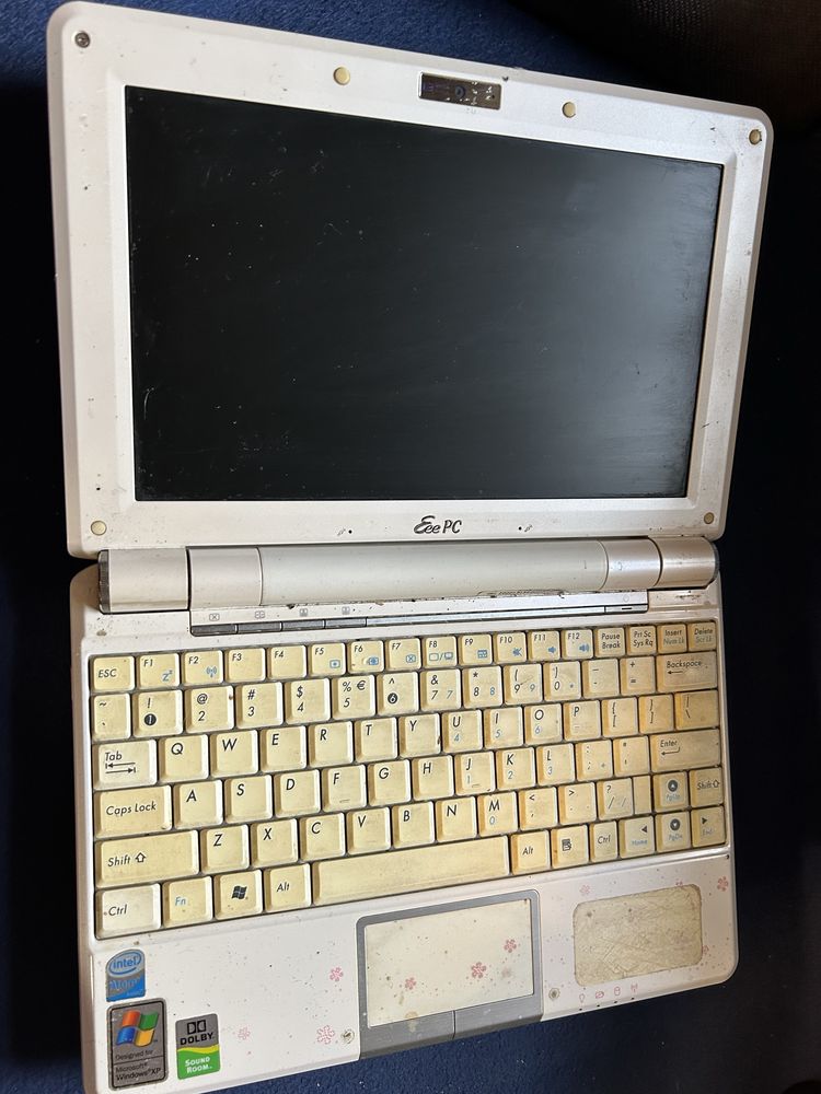 Laptopik asus 10 cali