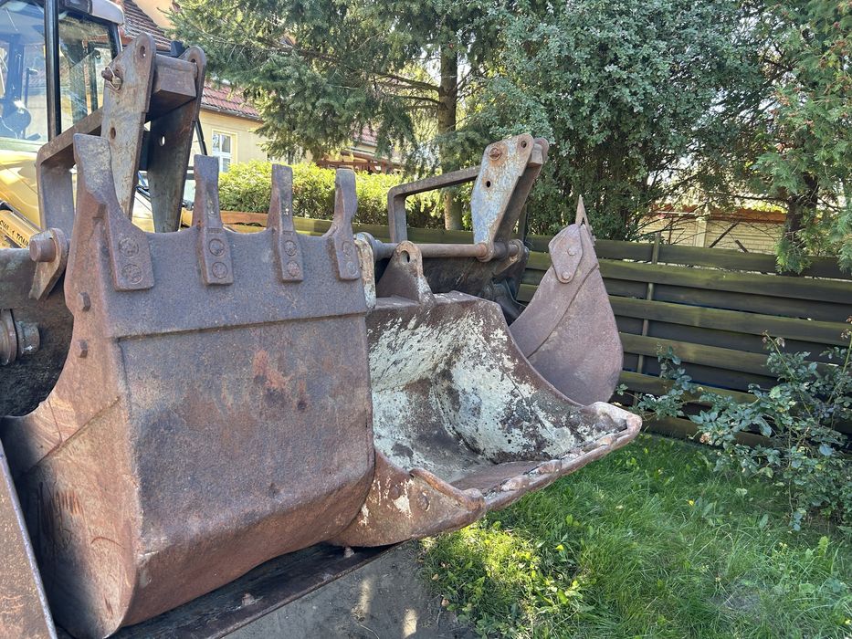 Koparko Ładowarka New Holland , Zadbana , 4 łyzki ma