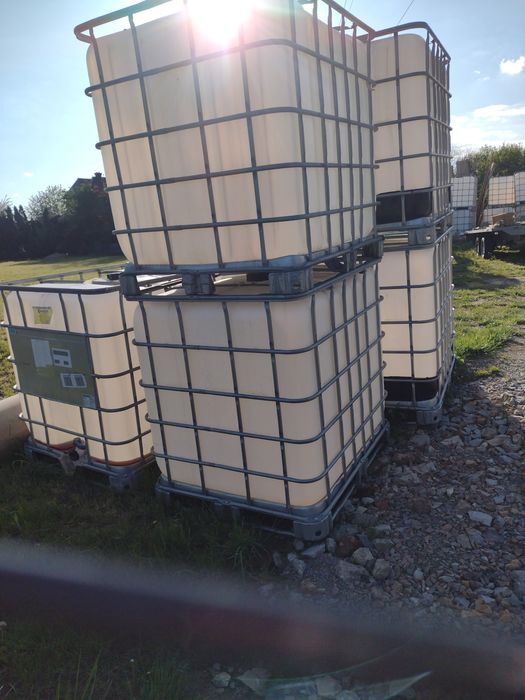 Zbiornik Mauzer 1000l na rsm wodę itp...