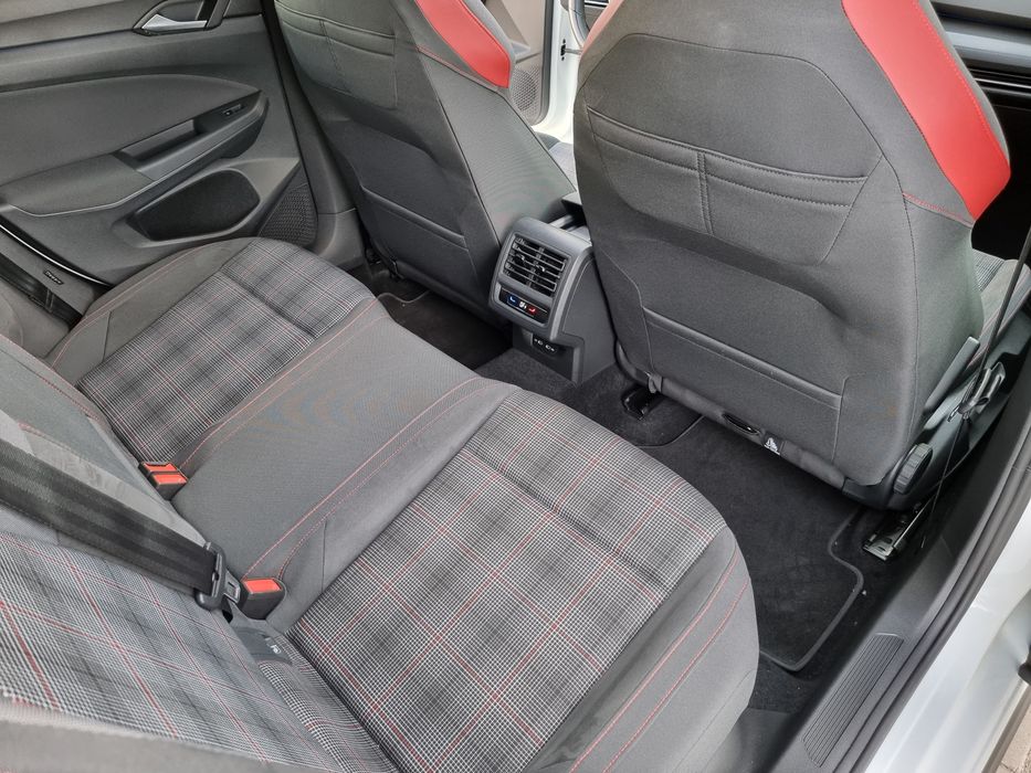 Volkswagen Golf VIII GTI 2.0 TSI 245cv – 2022