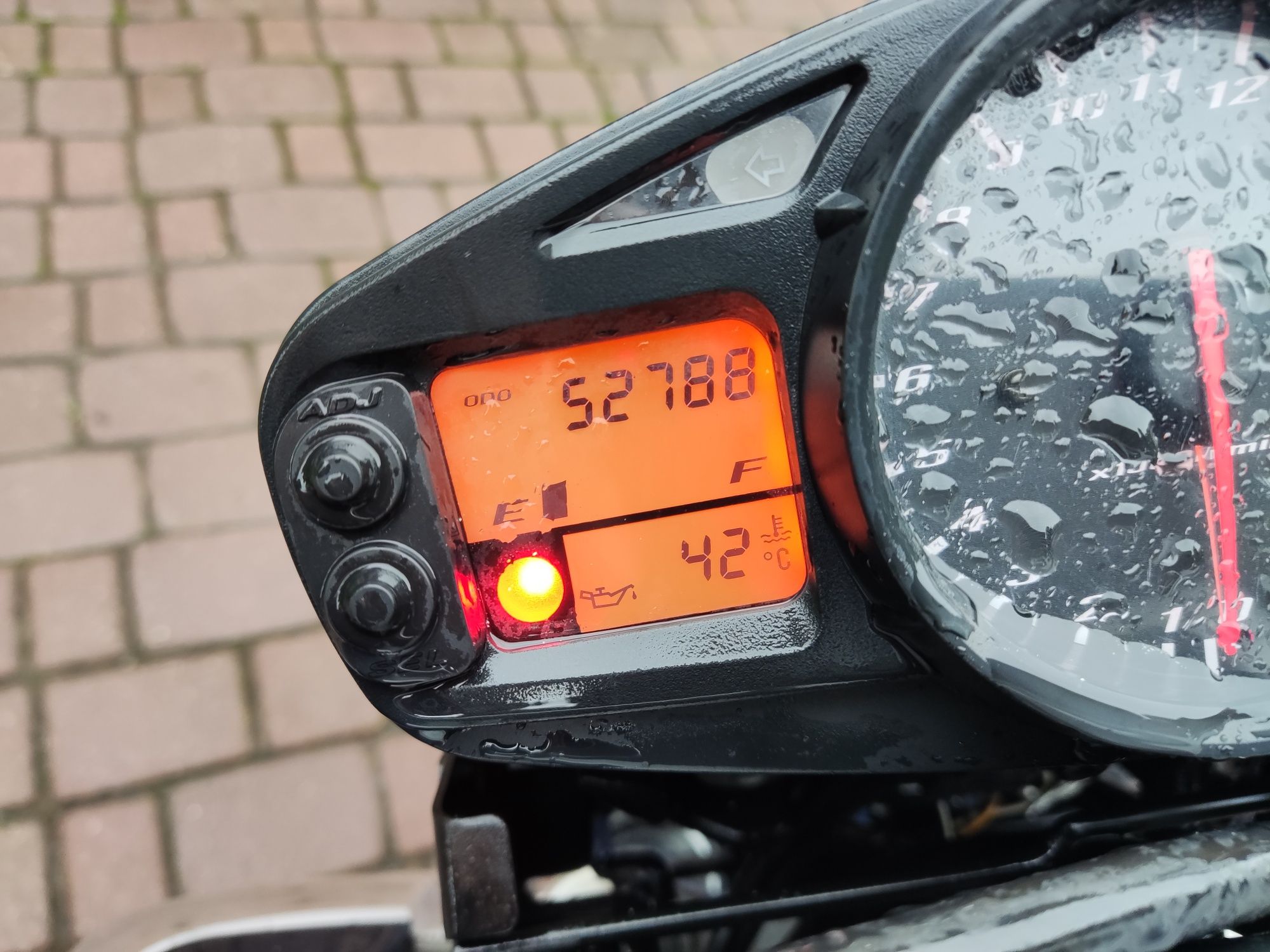 Suzuki GSR 600 98 KM 52 tys przebieg 2006 rok