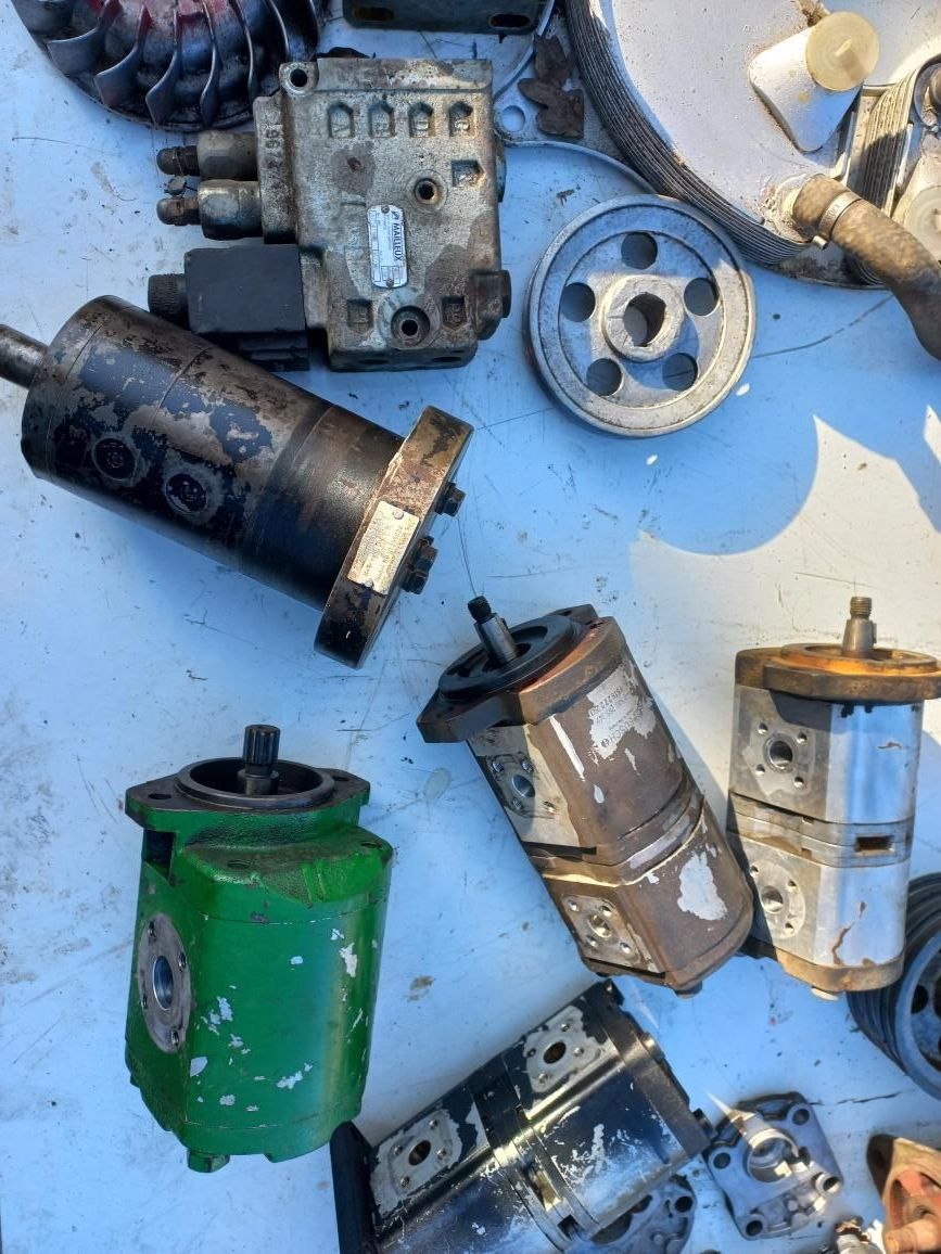 Pompy hydrauliczne,rozdzielacze,wymiennik ciepła, chłodniczka oleju,BOSCH,REXROTH,SAUER SUNDSTRAND,MAILLEUX 087501500,5 1518222293,775,620,619,548,221,604 AL175363