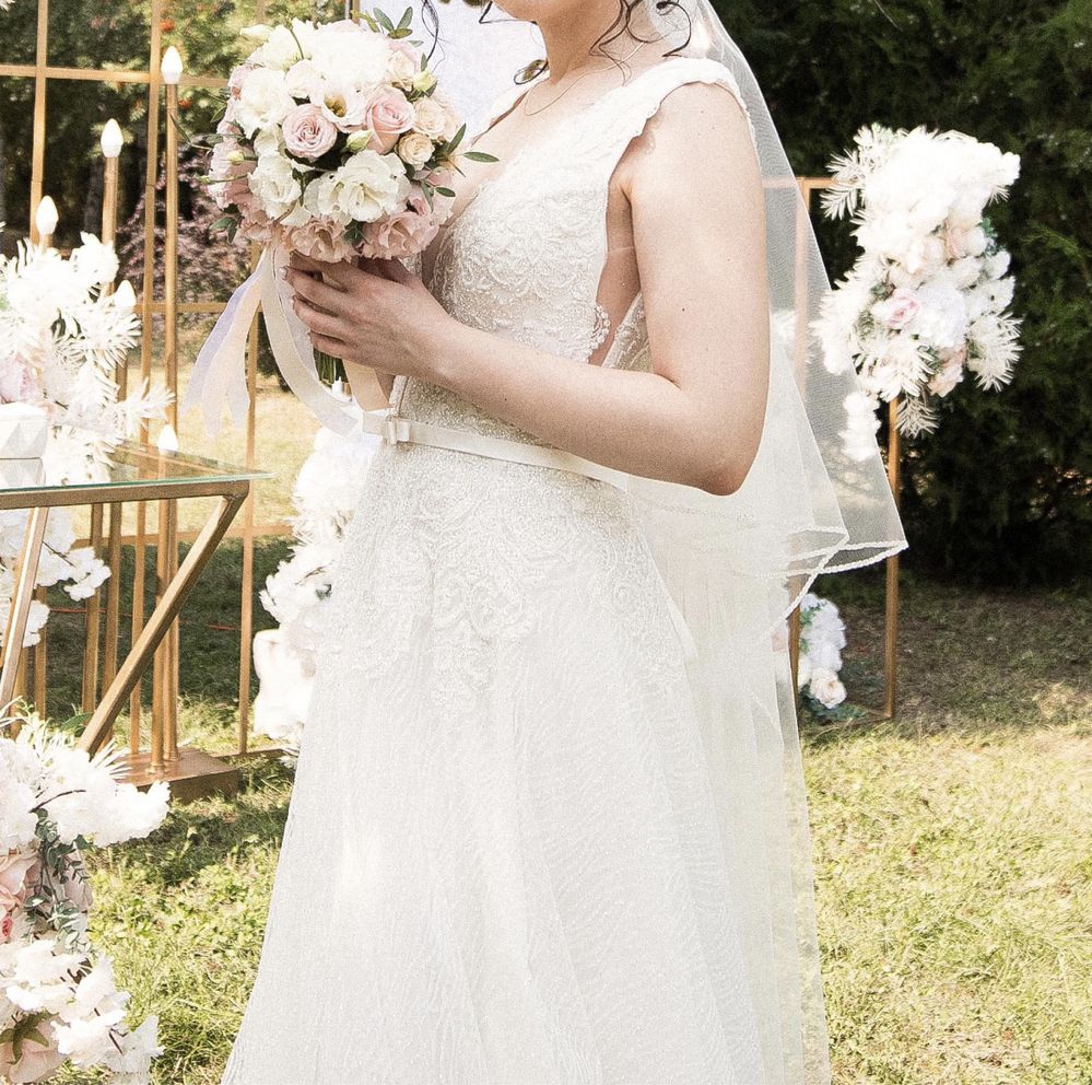 Весільна сукня - Айворі світловідбиваюча. Свадебное платье.