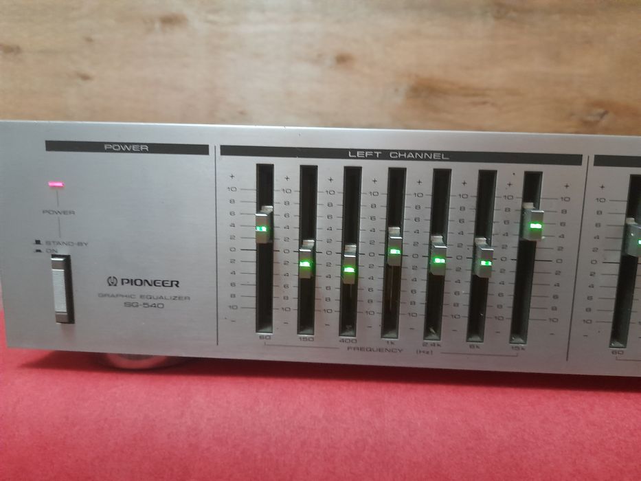 Equalizador Pionner modelo SG-540