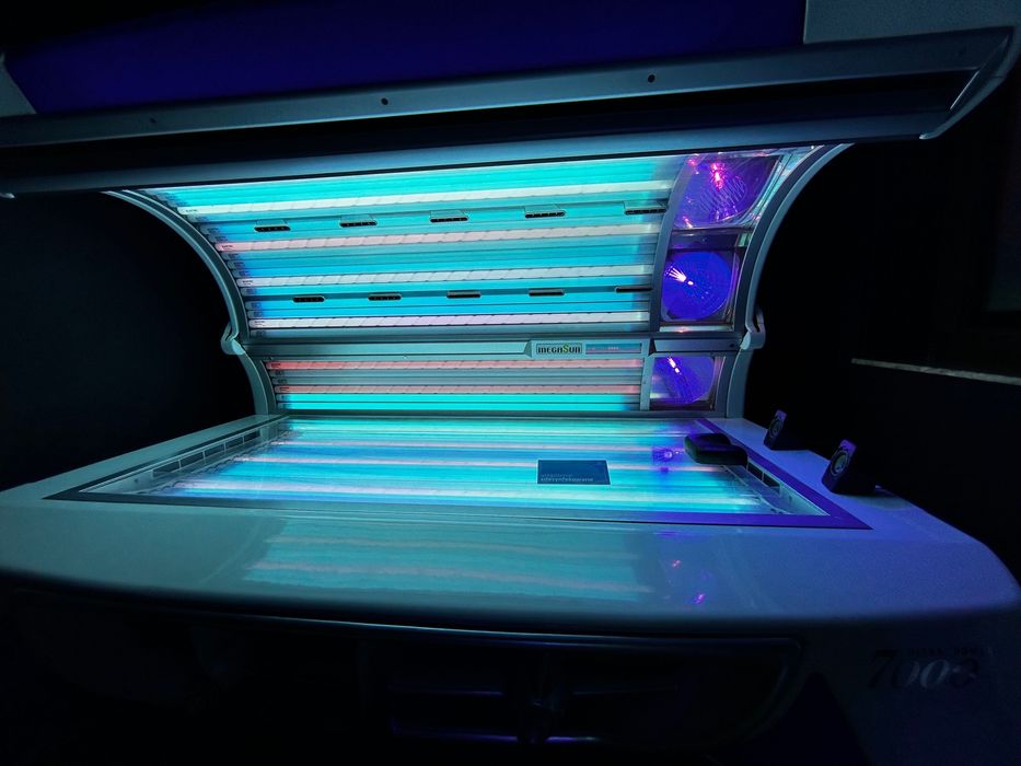 Solarium leżące MegaSun 7000 Cadillac
