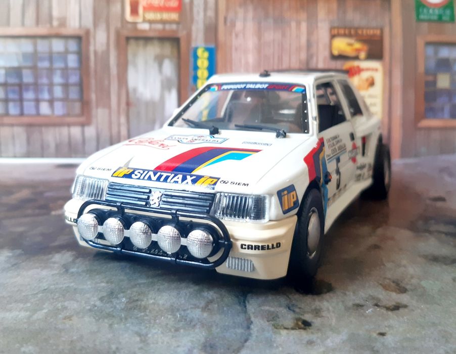 Miniaturas Burago antigas 1/24