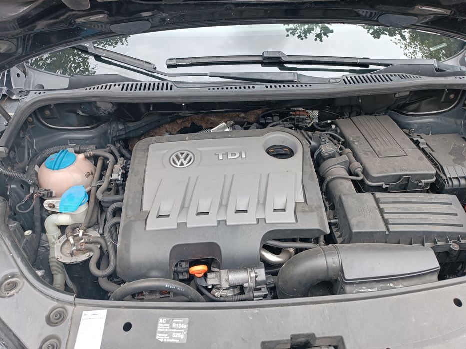 VW Touran Highline 1.6 TDI 7Lugares