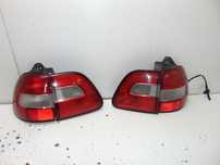 Suzuki baleno 2001 farolins trás