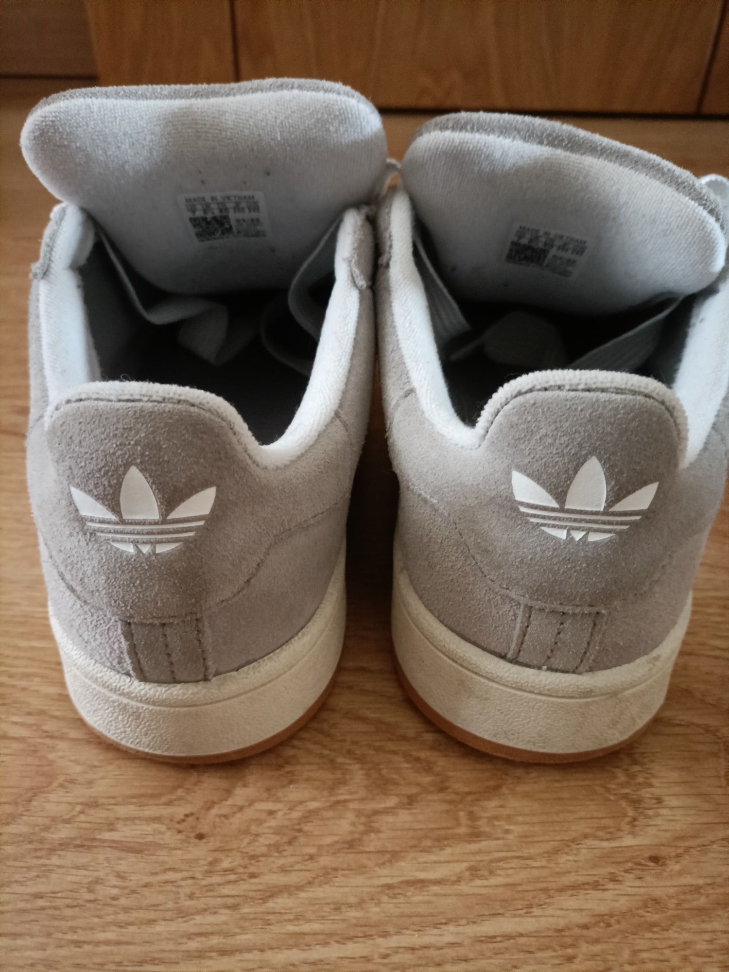 Tênis Adidas Campus 00s Cinzentos