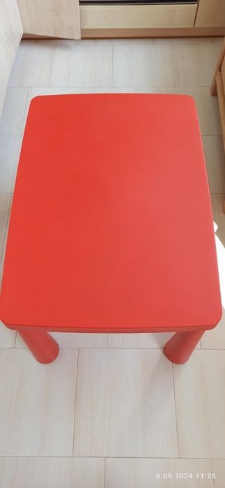 Stolik Ikea Mammut