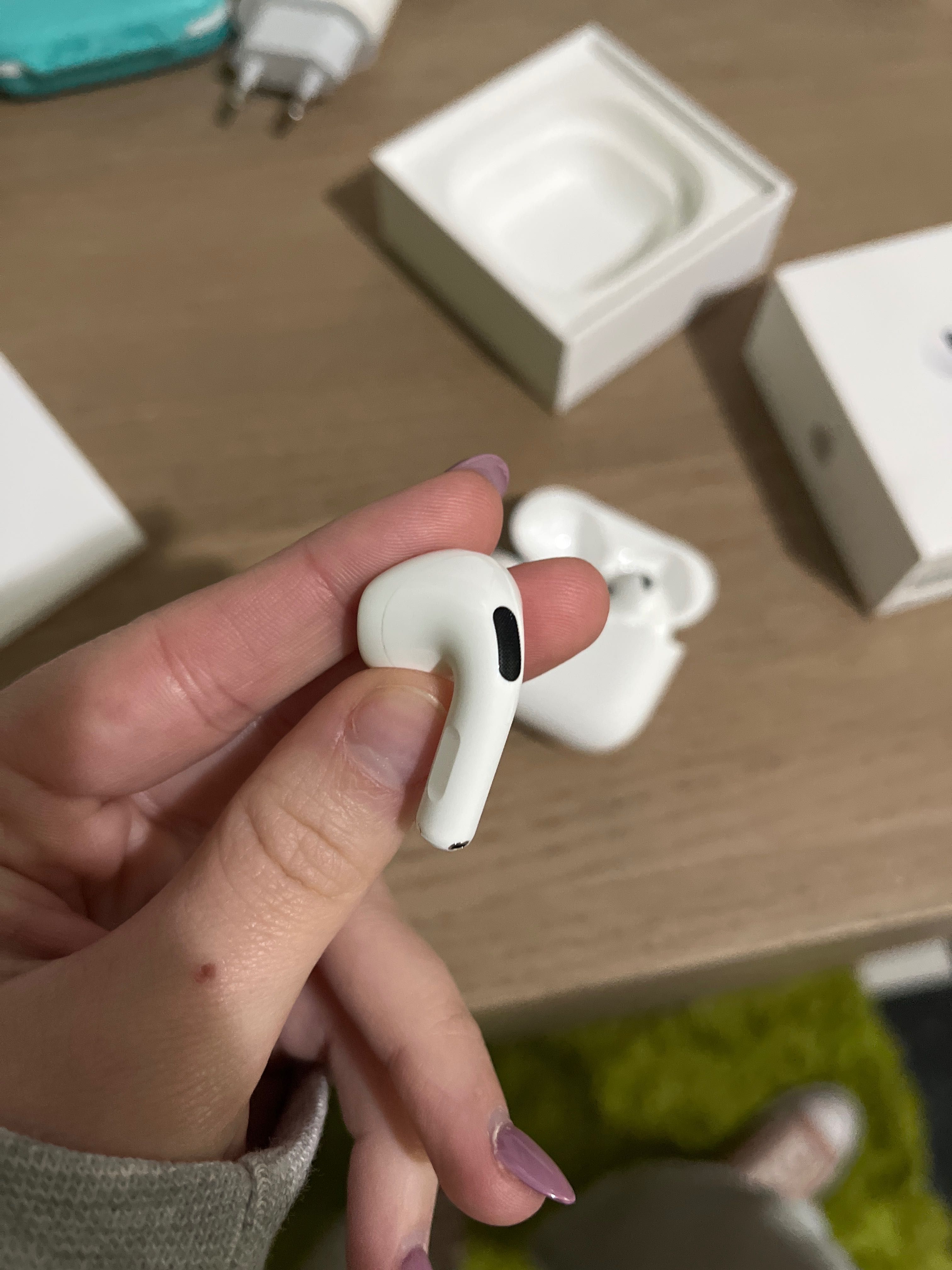 AirPods 4.ª geração originais