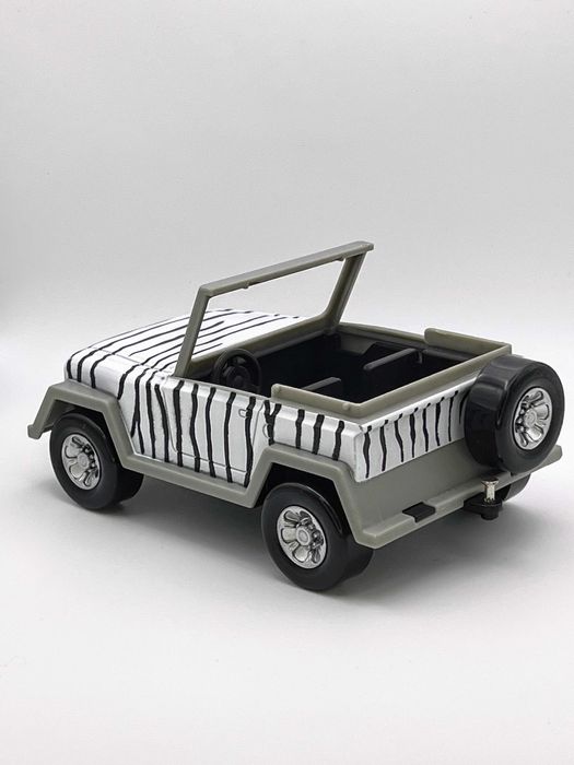 Jeep Safari (Listras de Zebra) com Guincho (Simba/Dickie Toys)