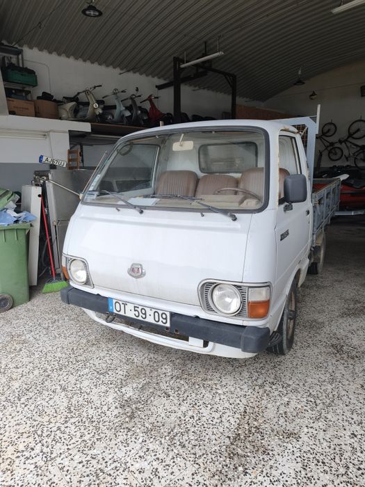 Toyota HiAce 2.2 caixa aberta
