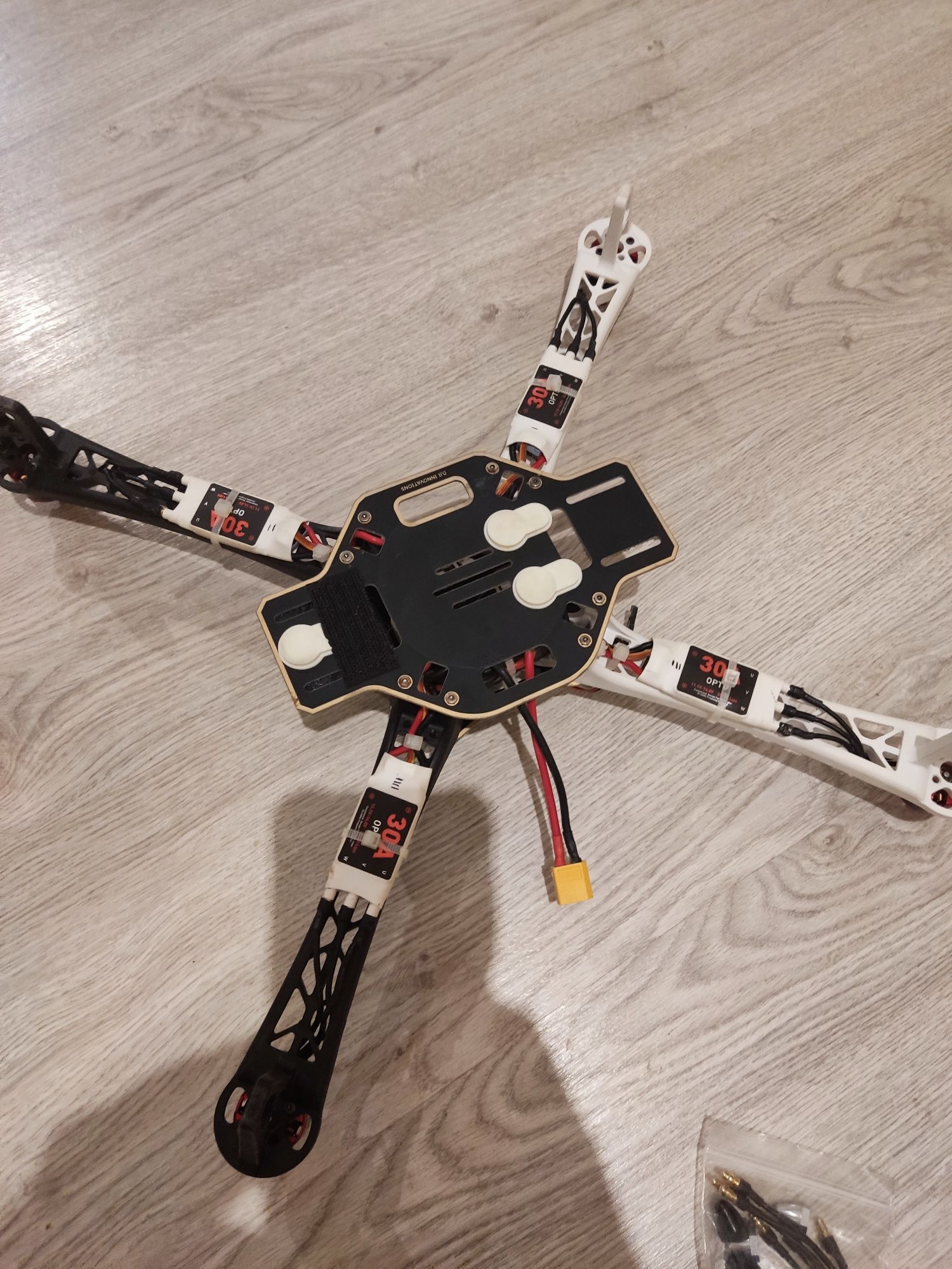 Drone f 450  em bom estado
