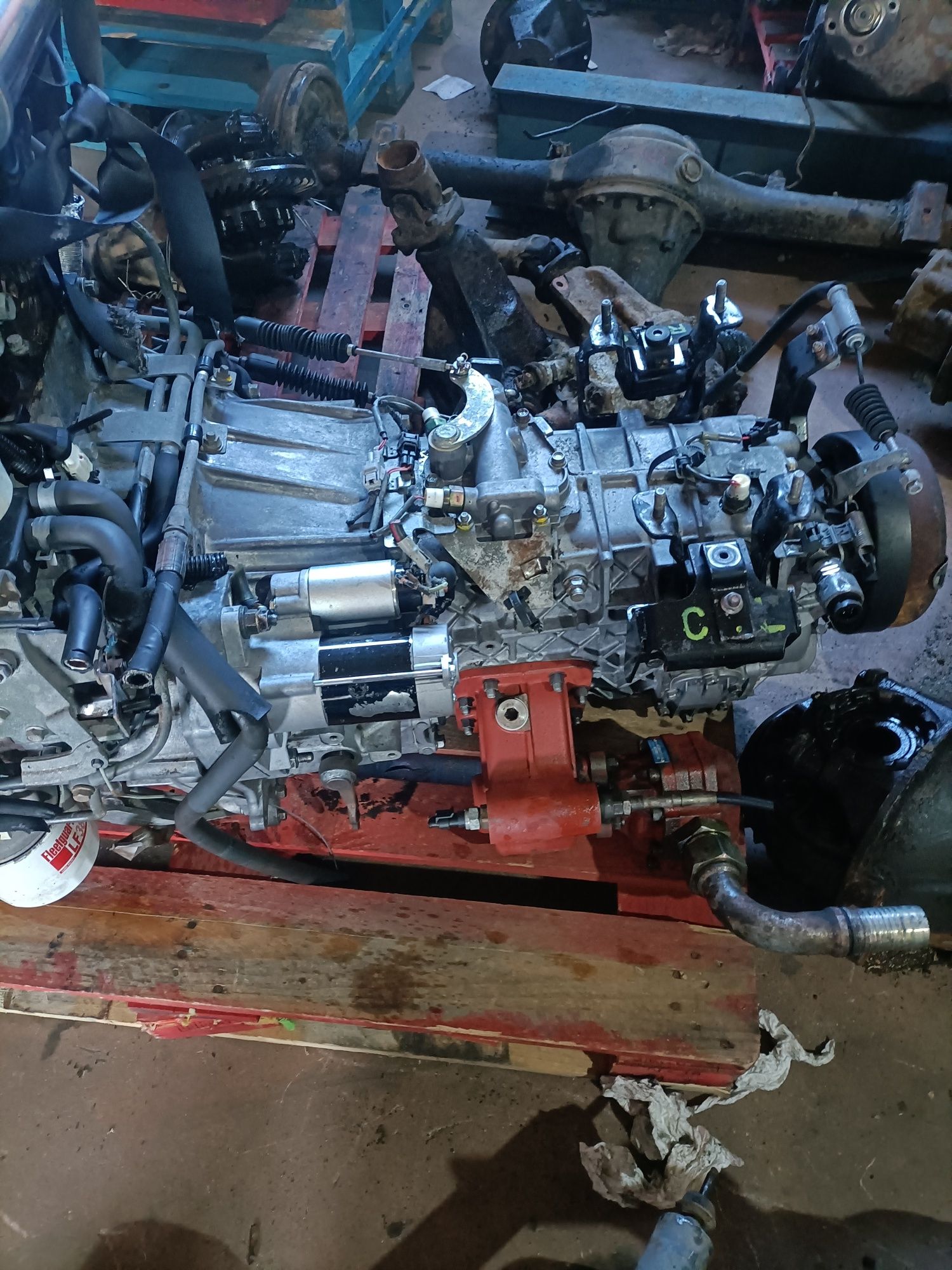 Motor Isuzu 4800 turbo 4he1