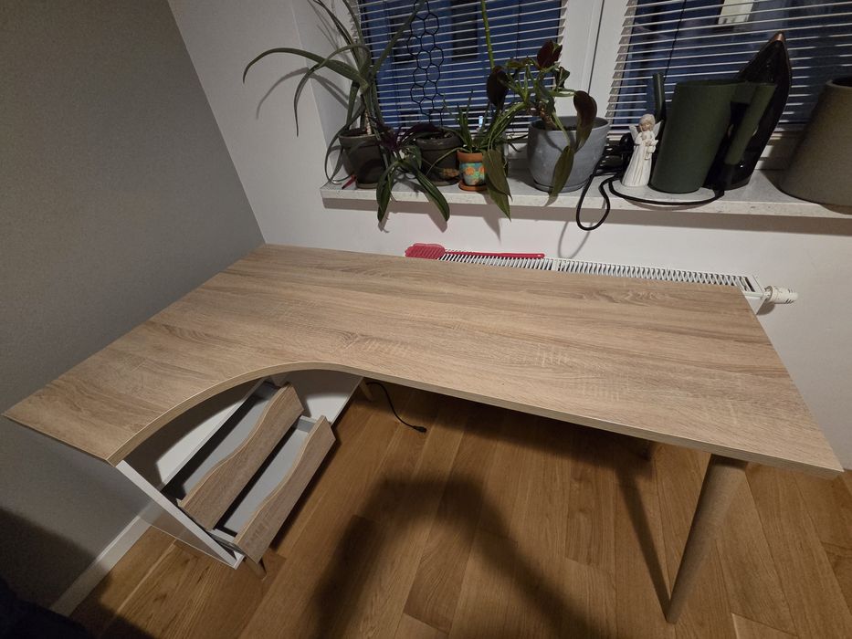 Biurko narożne Oslo w stylu skandynawskim