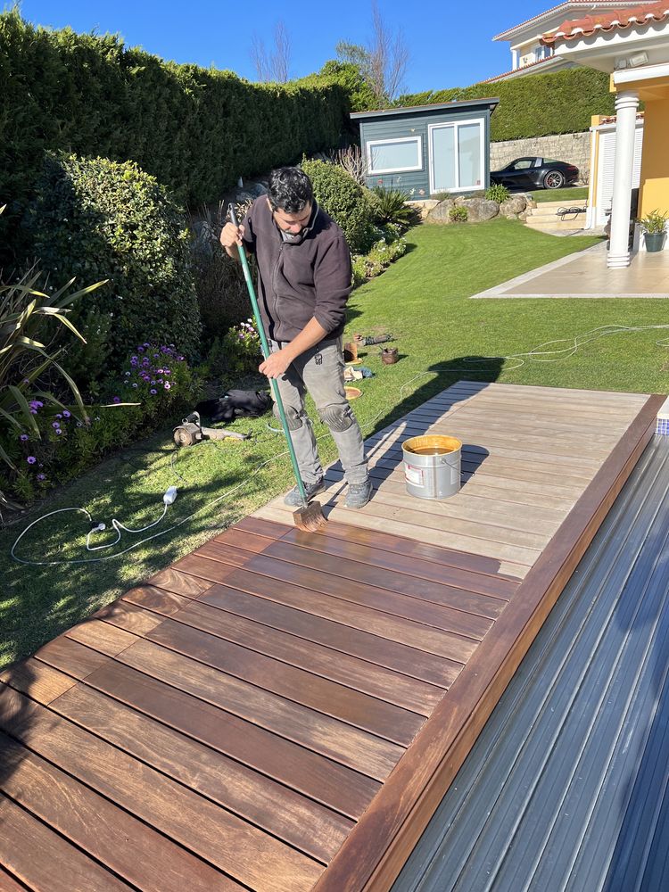 Limpeza de terraço e tratamento em deck de madeira