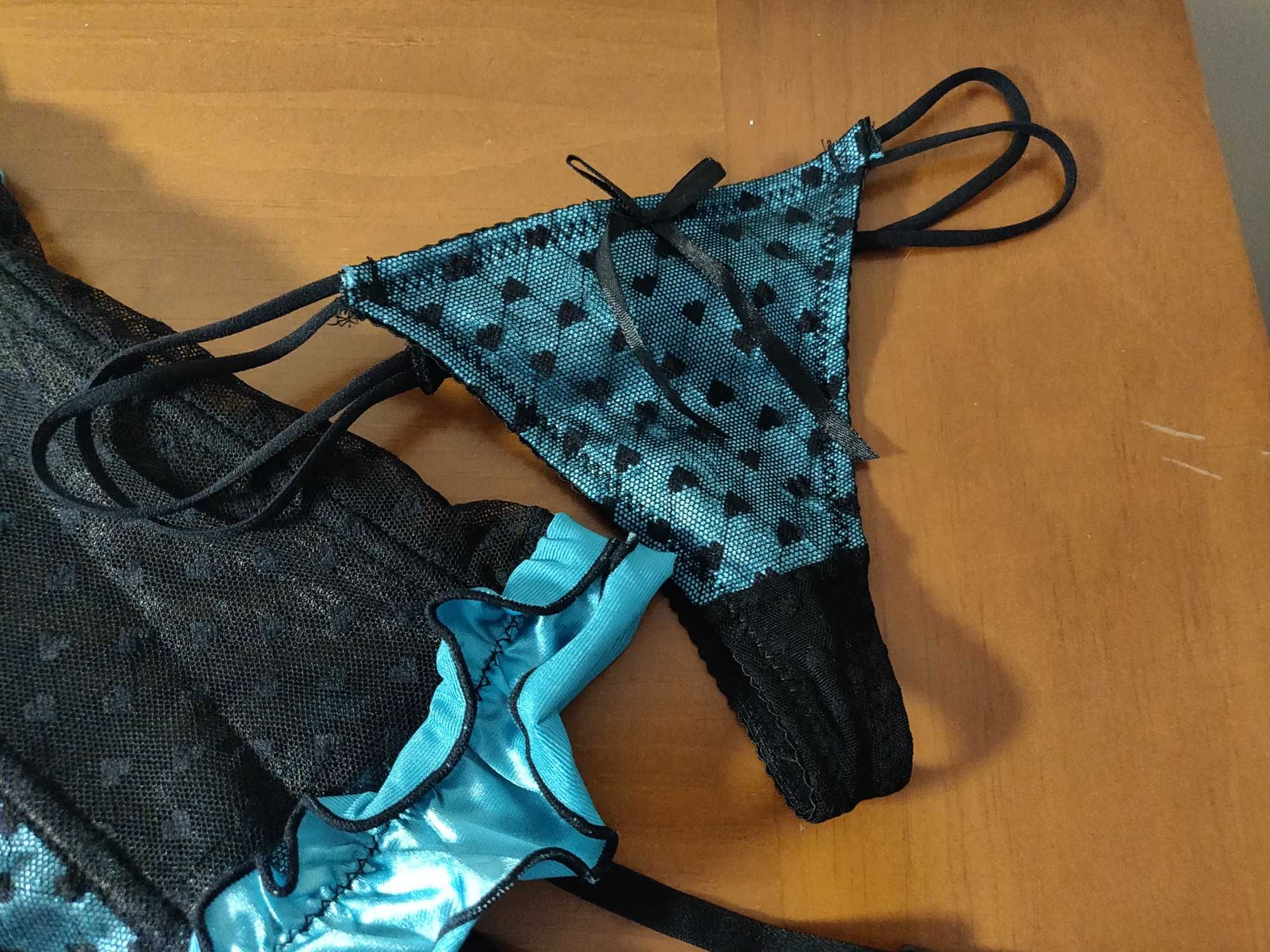 Lingerie: corset e tanga novos