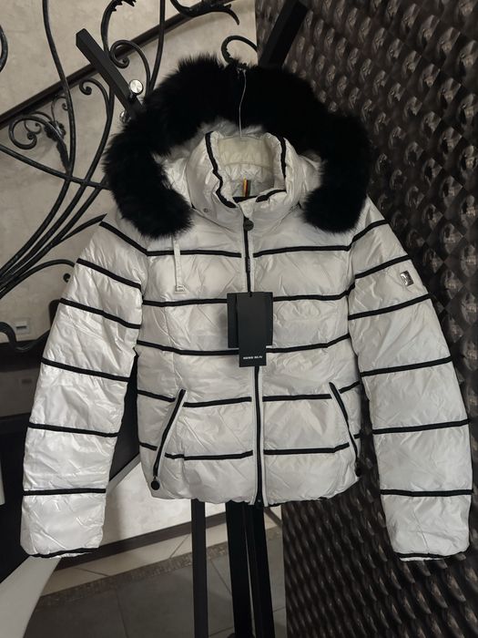 Куртка пухова з опушкою