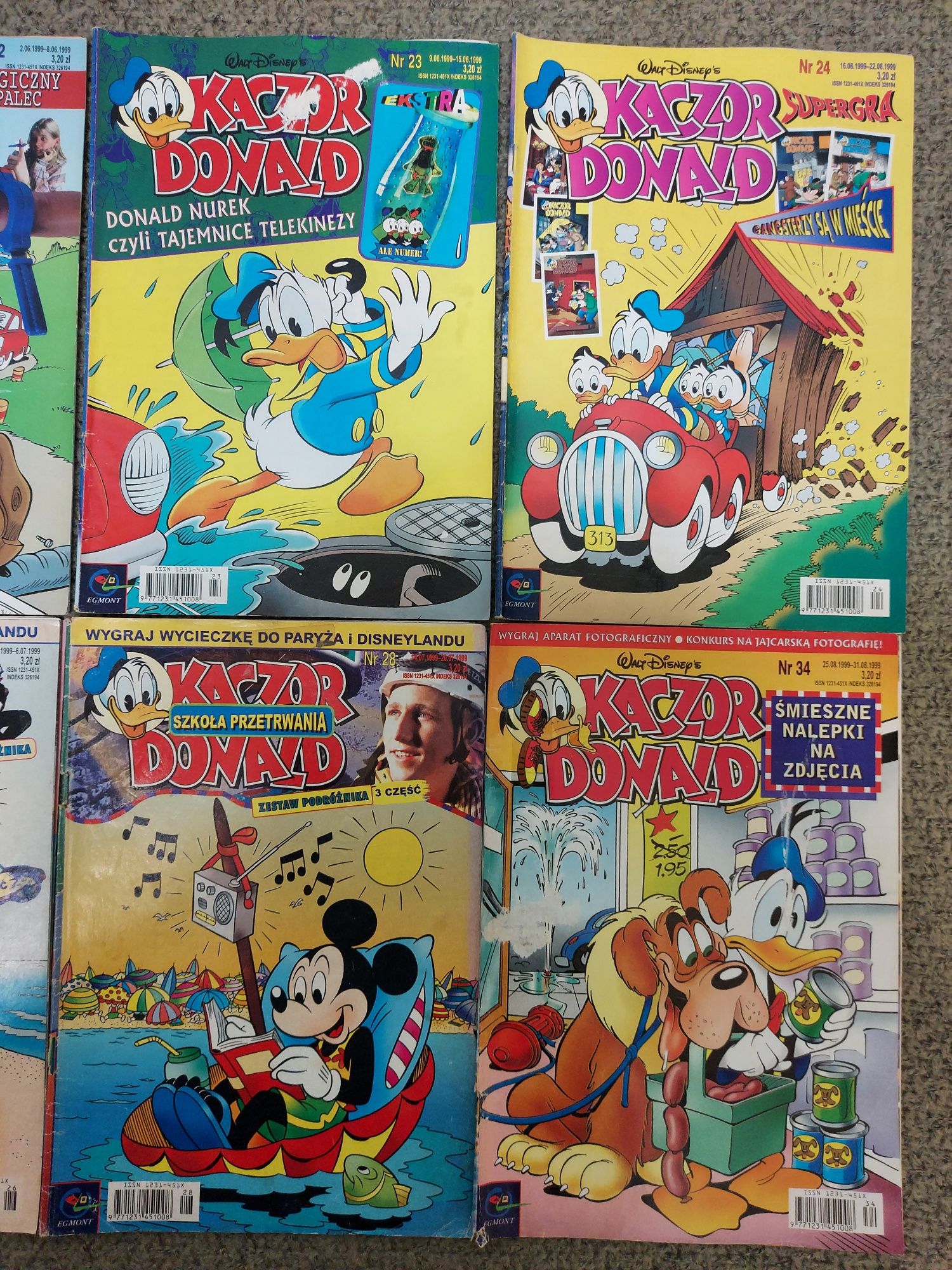 Czasopismo gazeta Kaczor Donald 1999 rok numery 8 sztuk