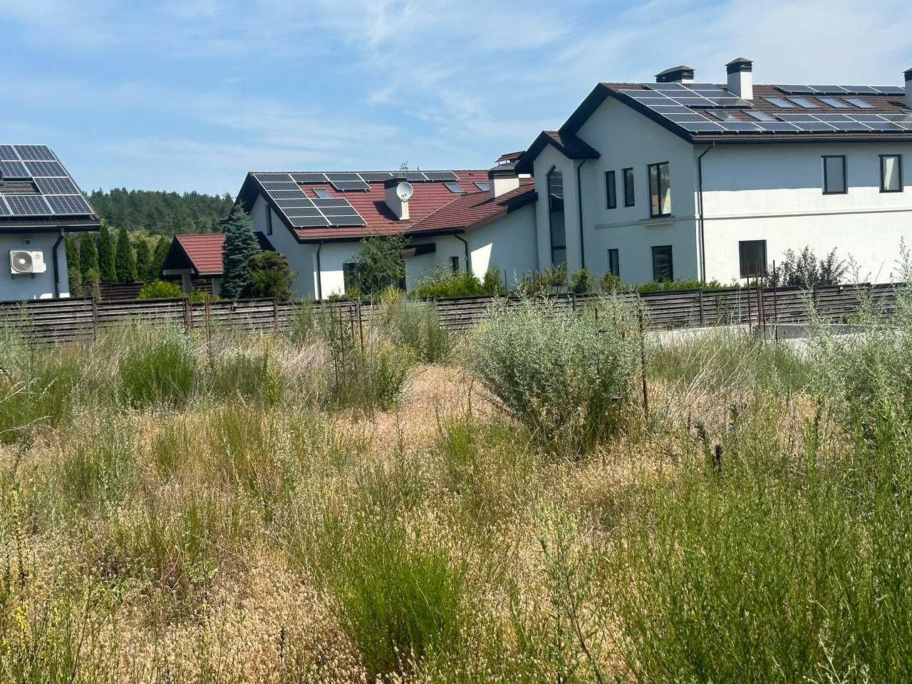 Участок 1.2га  с. Стоянка. 10км Киева. Котеджний Городок