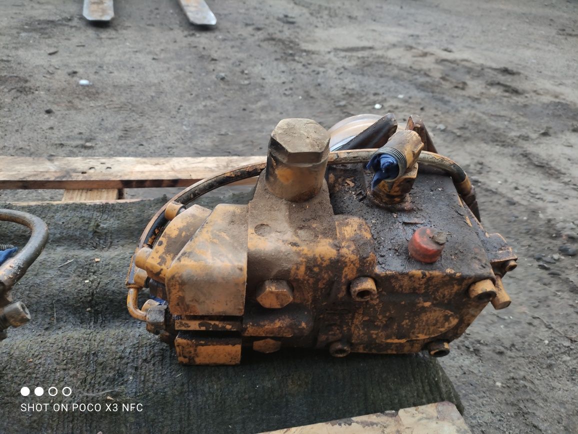 Hydromotor, Silnik jazdy Liebherr FMV 075. Liebherr 914, 922, 924