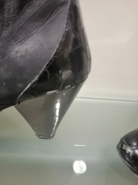 Botas Strena - em pele e verniz, preto+sapatos  castanhos em pele