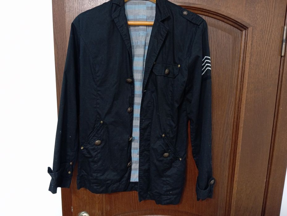 Продам классный лёгкий пиджачок. 46