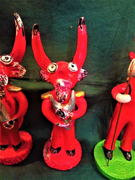 Figuras de Diabos