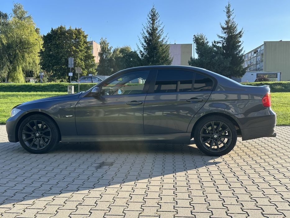 BMW E90 2.0D (automat)